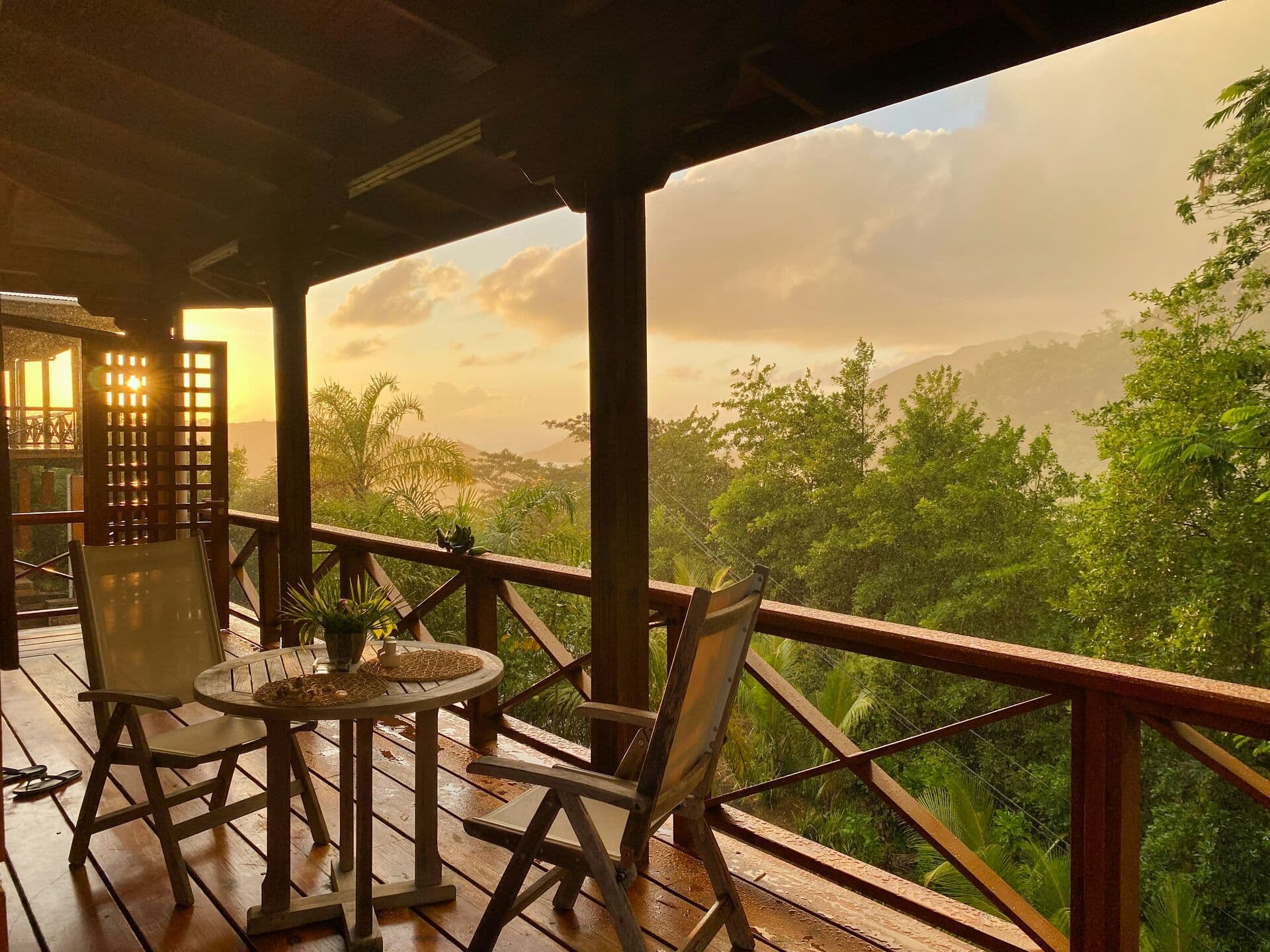 Jungle balcony retreat